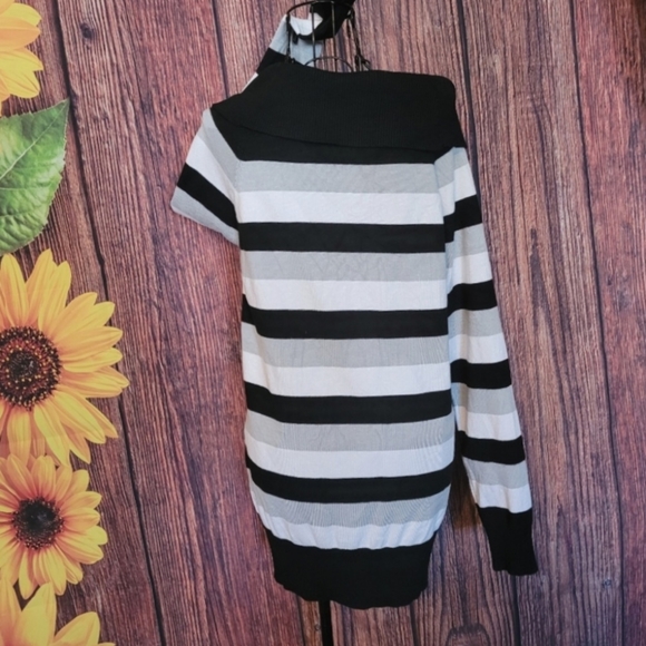 No Boundaries Fold-Over Striped Pullover Sweater - Picture 7 of 9